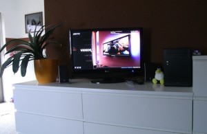 hardware htpc schwarz 10 300x195 - Hardware HTPC Schwarz #10