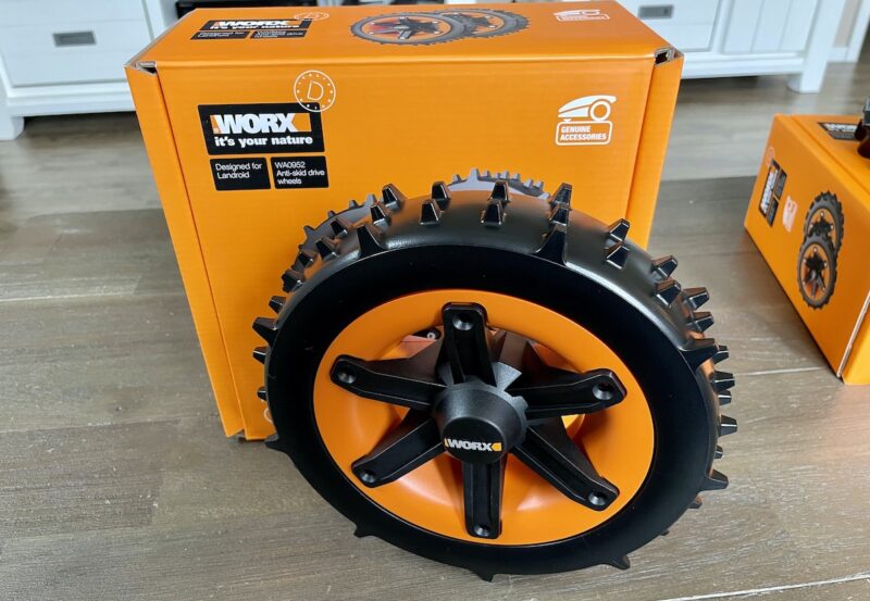 WORX Landroid Raeder WA0952 Super Grip 800x553 - Kurztest - Landroid alternative Räder - WA0950 WA0952 WA0953