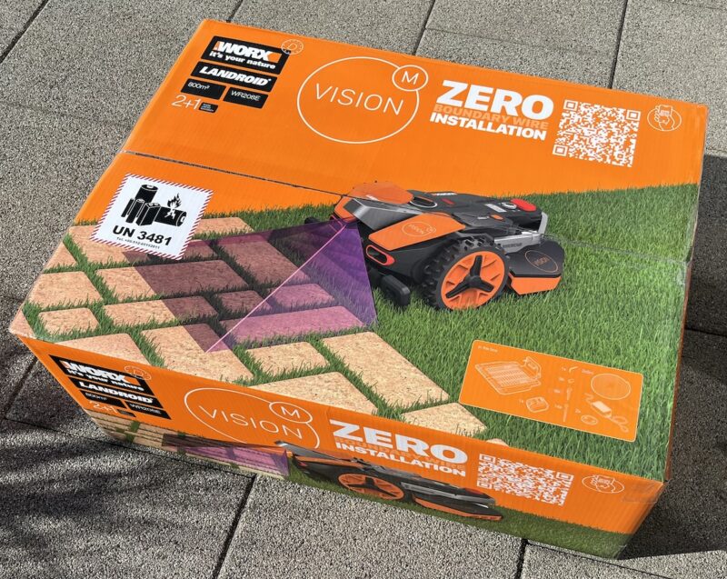 worx landroid vision m800 wr208e originalverpackung 800x637 - Test – WORX Landroid Vision M800 (WR208E) – Mähroboter ohne Begrenzungskabel