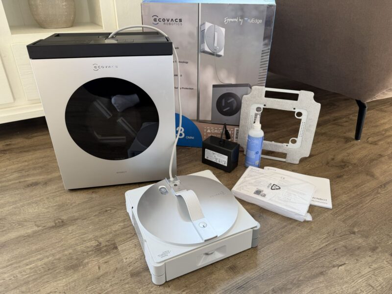 Test – ECOVACS WINBOT W3 OMNI – Fensterputzroboter mit Waschstation ECOVACS WINBOT W3 OMNI Lieferumfang 800x600 - Test – ECOVACS WINBOT W3 OMNI – Fensterputzroboter mit Waschstation