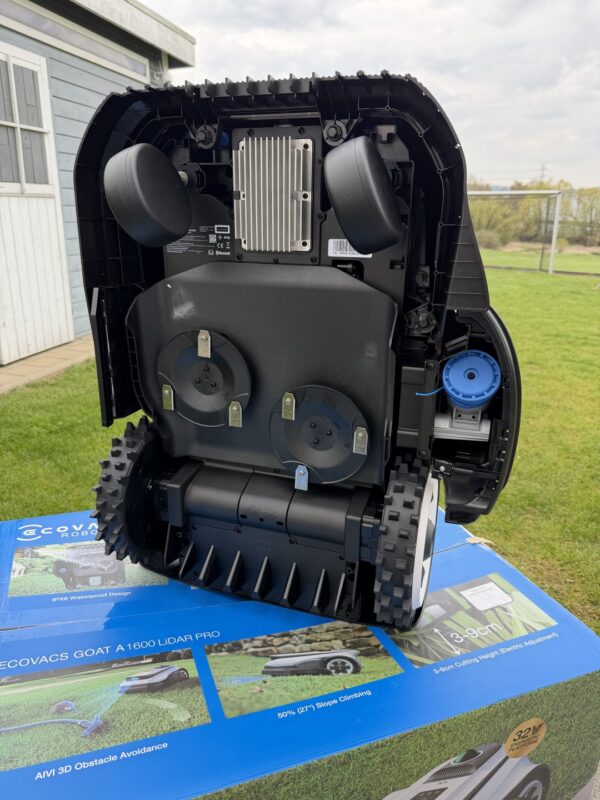 Test – ECOVACS GOAT A1600 LiDAR PRO – Mähroboter mit TruEdge-Trimmer ohne Kabel IMG 8157 600x800 - Test – ECOVACS GOAT A1600 LiDAR PRO – Mähroboter mit TruEdge-Trimmer ohne Kabel