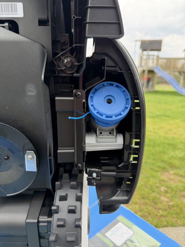 Test – ECOVACS GOAT A1600 LiDAR PRO – Mähroboter mit TruEdge-Trimmer ohne Kabel IMG 8159 600x800 - Test – ECOVACS GOAT A1600 LiDAR PRO – Mähroboter mit TruEdge-Trimmer ohne Kabel