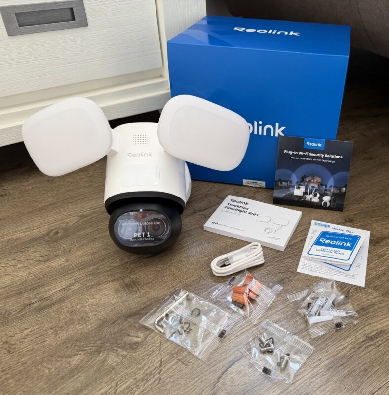Test – Reolink TrackFlex Floodlight WiFi IMG 0062 788x800 - Test – Reolink TrackFlex Floodlight WiFi