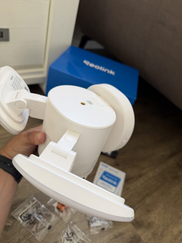 Test – Reolink TrackFlex Floodlight WiFi IMG 0068 600x800 - Test – Reolink TrackFlex Floodlight WiFi